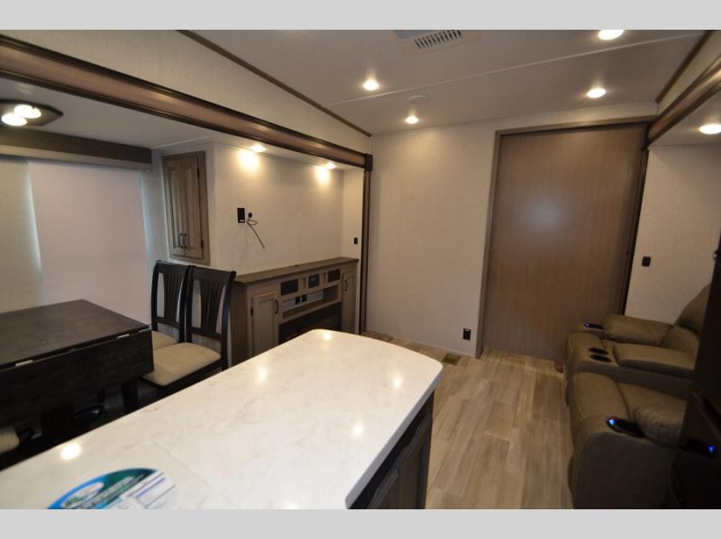 2022 Coachmen Chaparral 373MBRB, $ 69,990