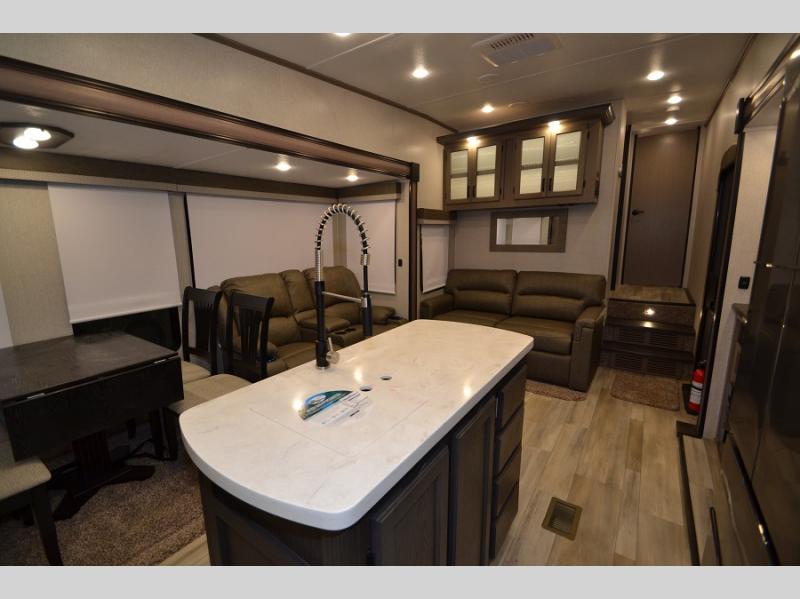2022 Coachmen Chaparral 367BH, $ 67,990