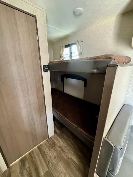 2021 Coachmen Catalina Expedition 192BH, $ 15,999