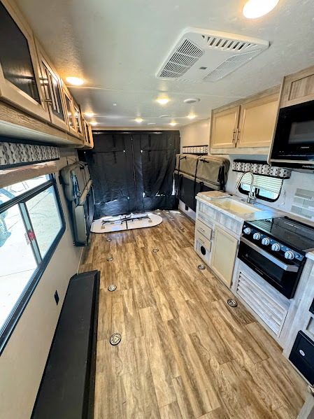 2020 Coachmen Catalina Trail Blazer 26TH, $ 18,999