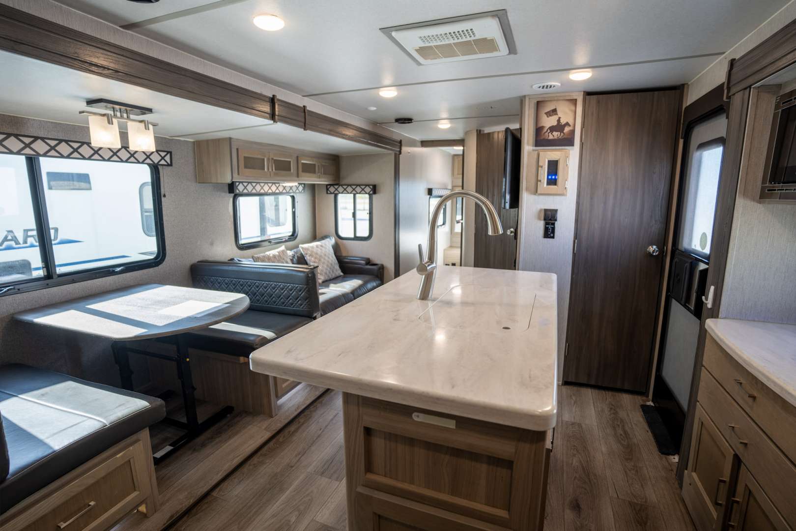 2020 Coachmen Freedom Express Liberty Edition 320B, $ 27,995