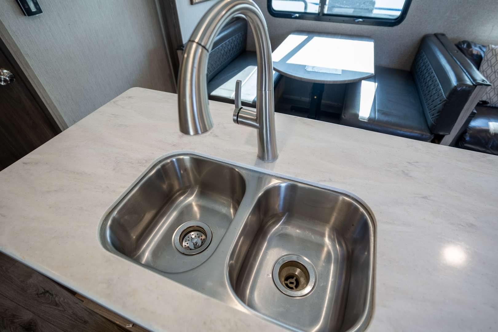 2020 Coachmen Freedom Express Liberty Edition 320B, $ 27,995