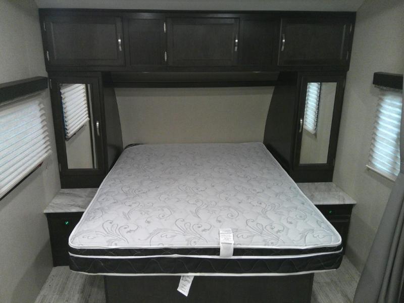 2019 Coachmen Spirit Ultra Lite 1943RB, $ 0