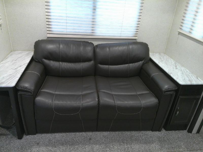 2019 Coachmen Spirit Ultra Lite 1943RB, $ 0