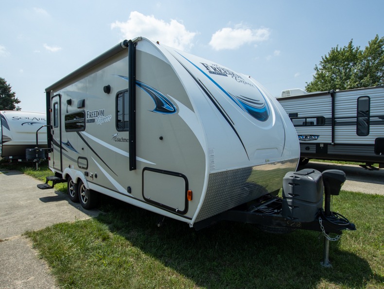 2018 Coachmen Freedom Express Ultra-Lite 192RBS, $ 0