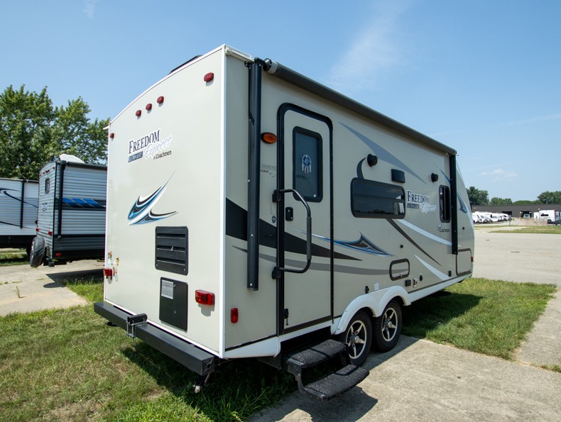 2018 Coachmen Freedom Express Ultra-Lite 192RBS, $ 0