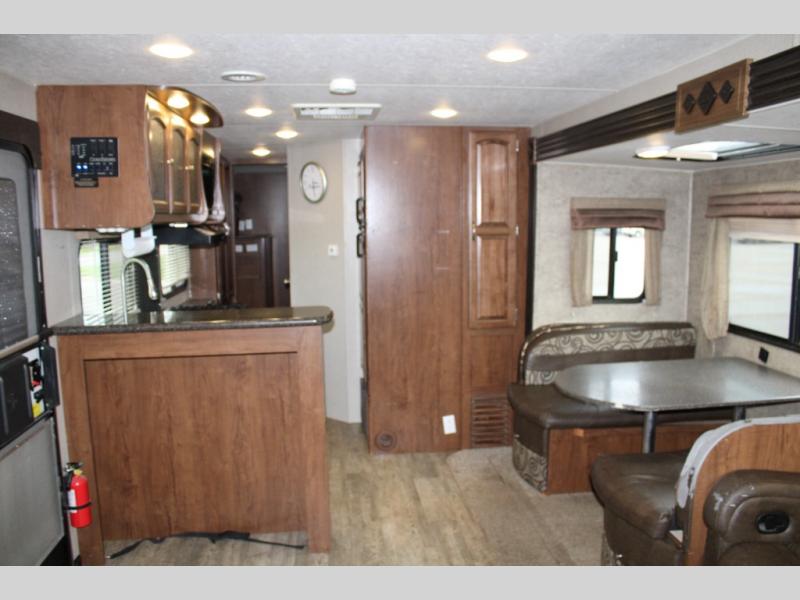 2017 Coachmen Freedom Express Liberty Edition 321F, $ 0