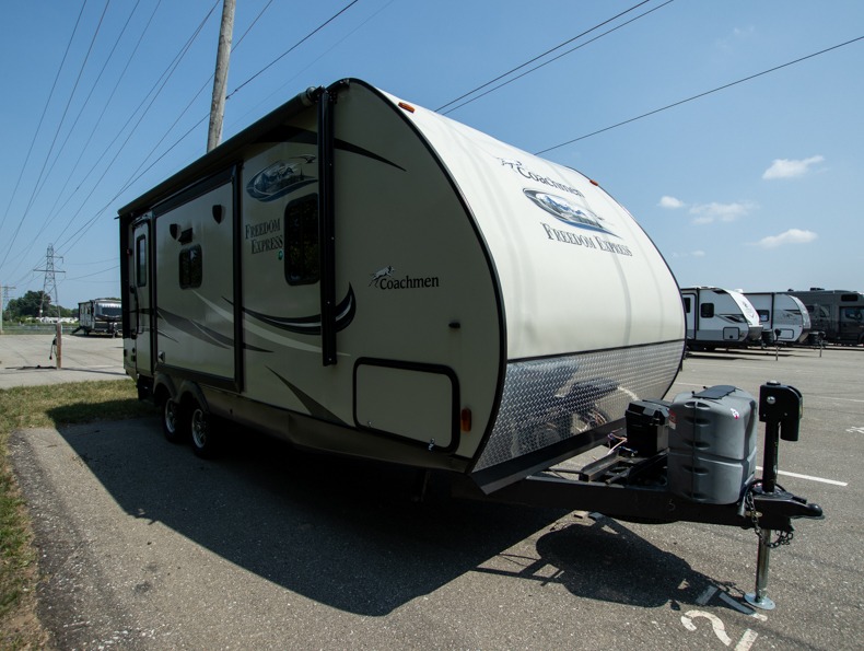 2016 Coachmen Freedom Express Ultra-Lite 233 RBS, $ 0