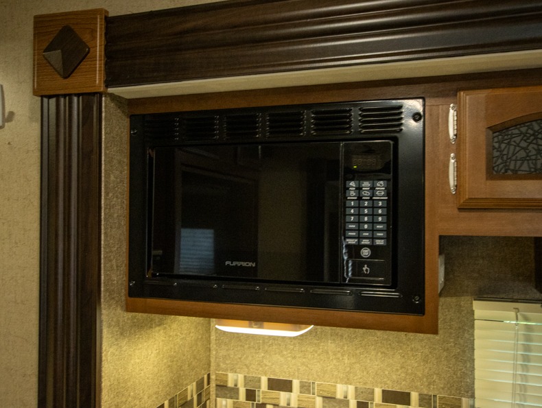 2016 Coachmen Freedom Express Ultra-Lite 233 RBS, $ 0