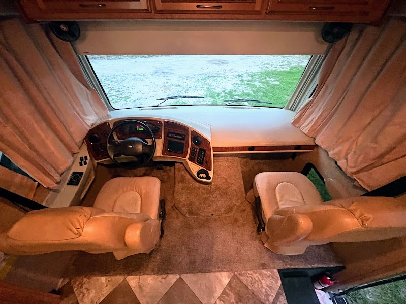 2014 Coachmen Mirada 32UD, $ 38,500