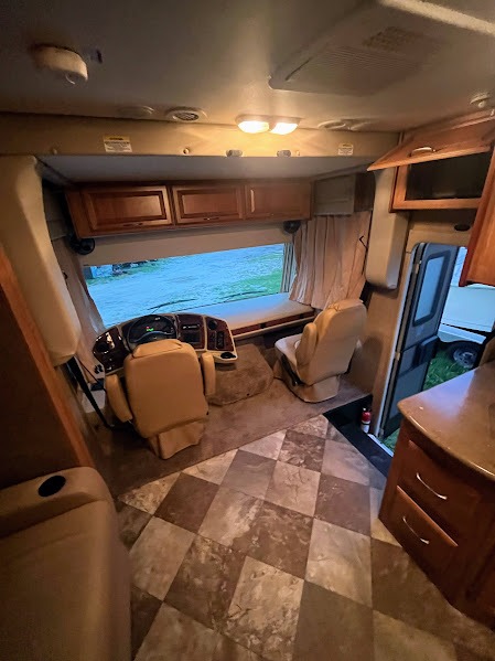 2014 Coachmen Mirada 32UD, $ 38,500