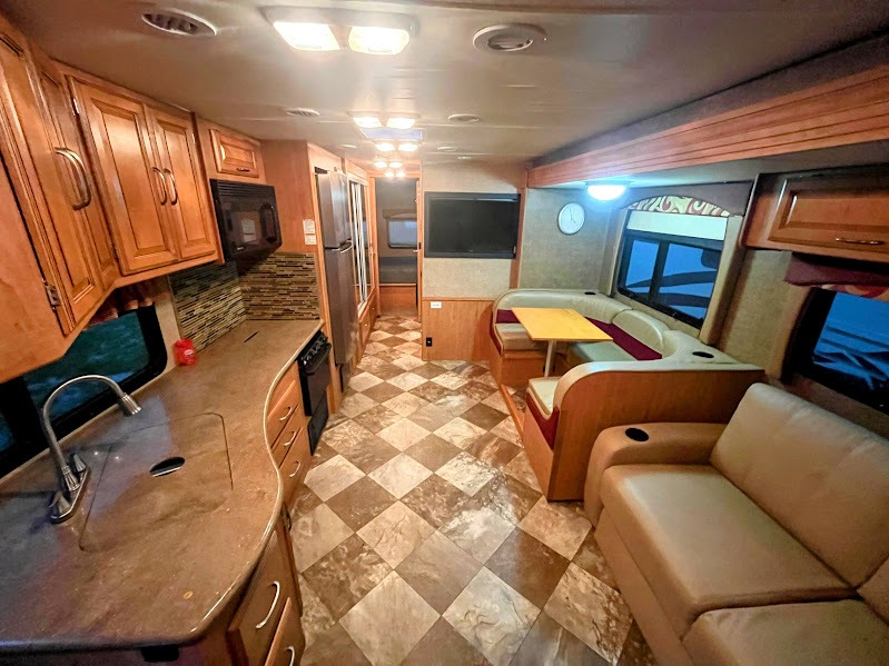 2014 Coachmen Mirada 32UD, $ 38,500