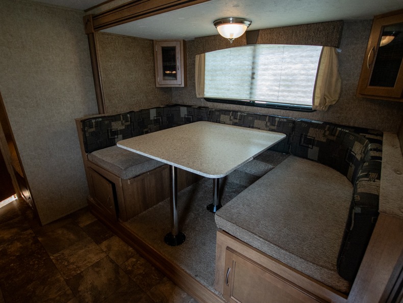2014 Coachmen Apex Select Series 235BHS, $ 0