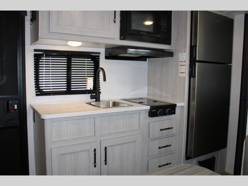 2026 CrossRoads Sunset Trail 17BHS, $ 0