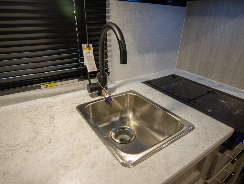 2026 CrossRoads Sunset Trail 17BHS, $ 0