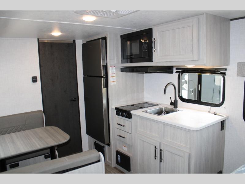 2026 CrossRoads Sunset Trail 17RBS, $ 16,990