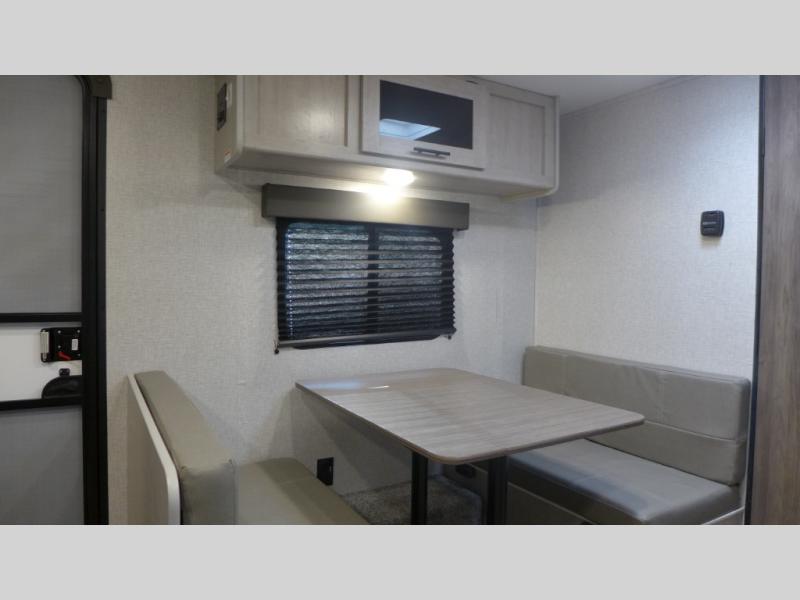 2025 CrossRoads Zinger Lite ZR18RB, $ 20,774