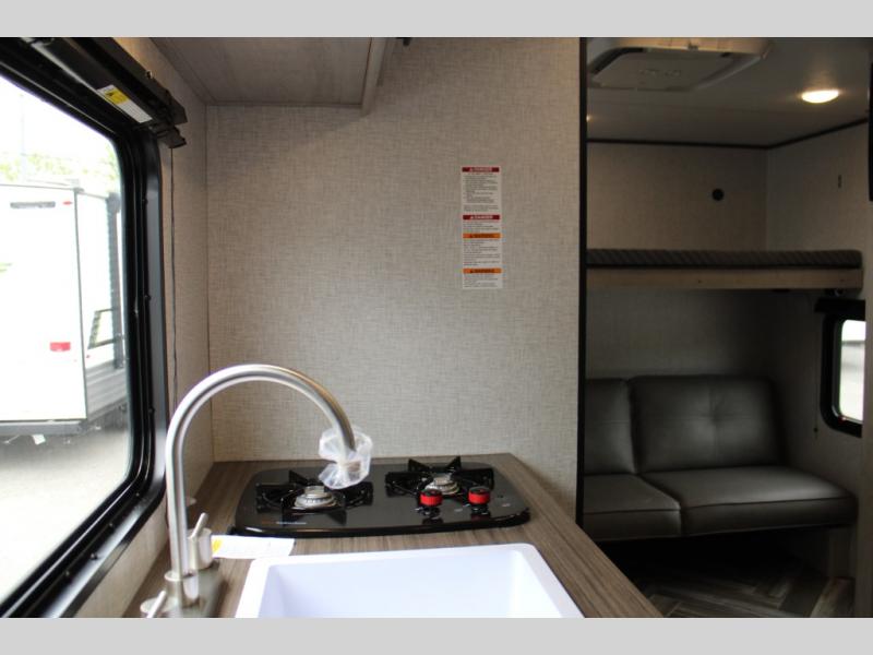 2025 CrossRoads Zinger Lite ZR18QB, $ 21,022