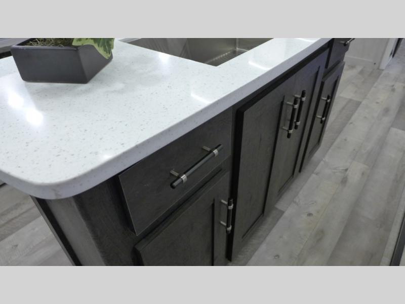 2025 CrossRoads Sunset Trail Super Lite SS285CK, $ 59,178