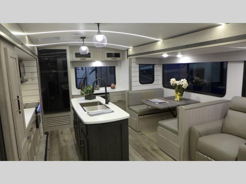 2025 CrossRoads Sunset Trail Super Lite SS285CK, $ 59,178