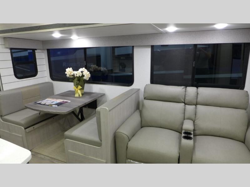 2025 CrossRoads Sunset Trail Super Lite SS285CK, $ 59,178