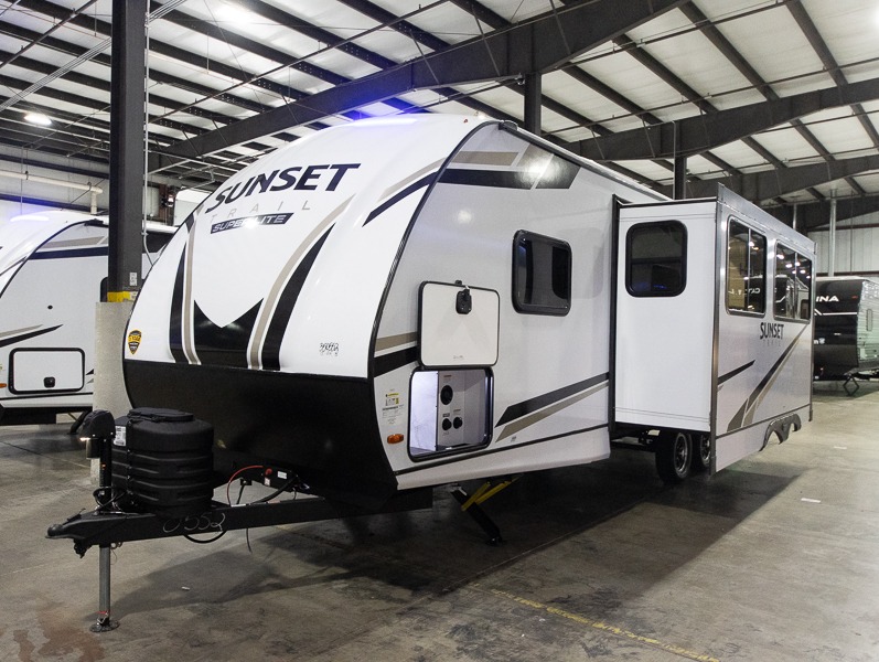 2024 CrossRoads Sunset Trail Super Lite SS253RB, $ 55,597