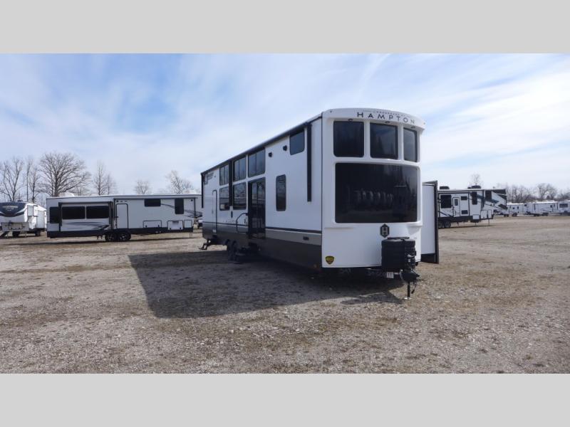 2024 CrossRoads Hampton HP390PVL, $ 104,082