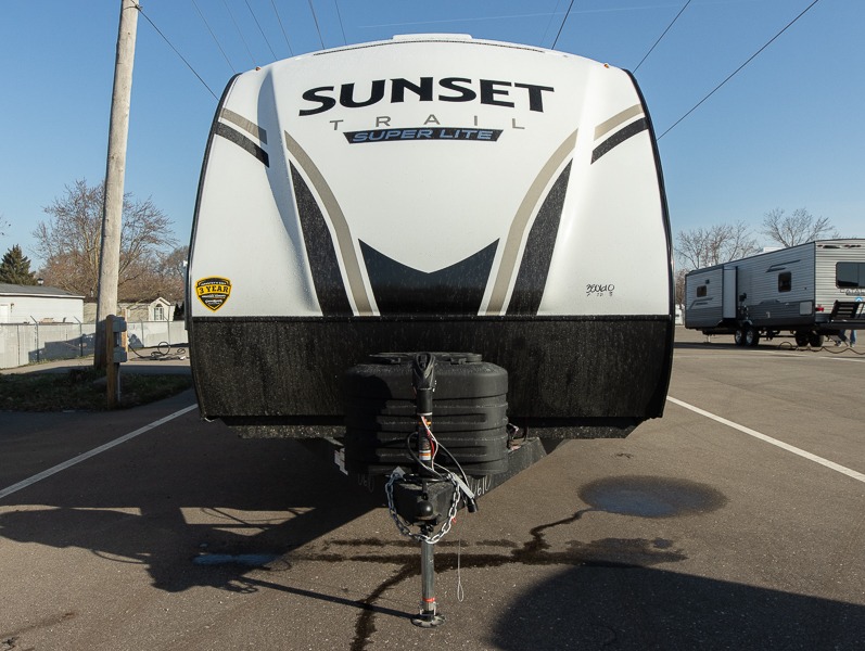 2024 CrossRoads Sunset Trail Super Lite SS242BH, $ 48,552