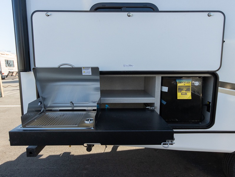 2024 CrossRoads Sunset Trail Super Lite SS242BH, $ 48,552