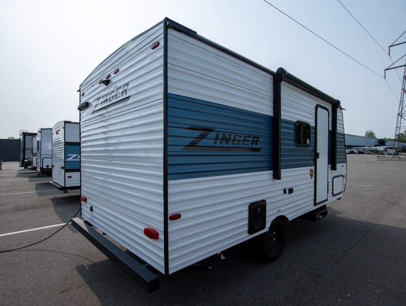 2024 CrossRoads Zinger Lite ZR18BH, $ 12,990