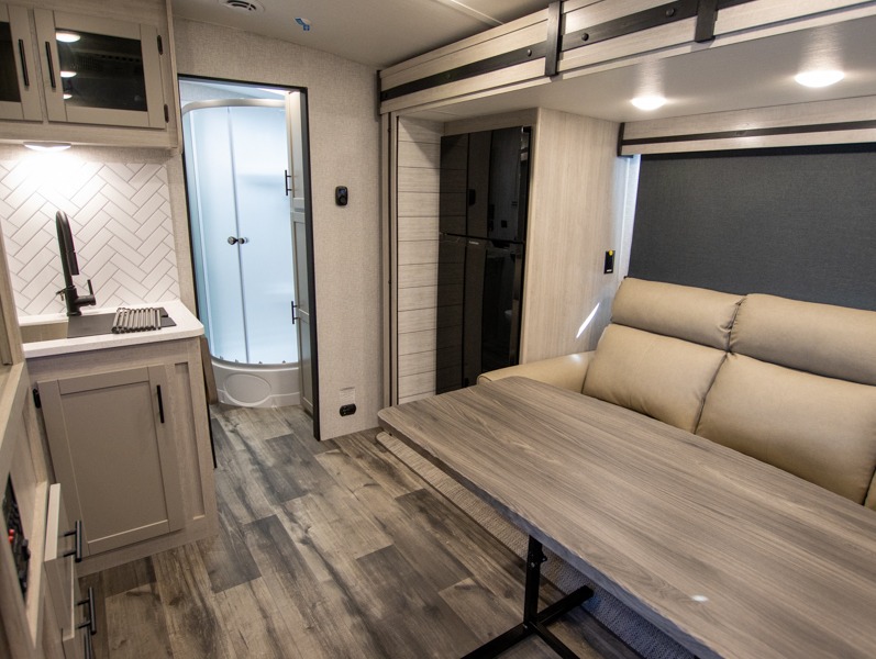 2024 CrossRoads Sunset Trail Super Lite SS222RB, $ 53,097