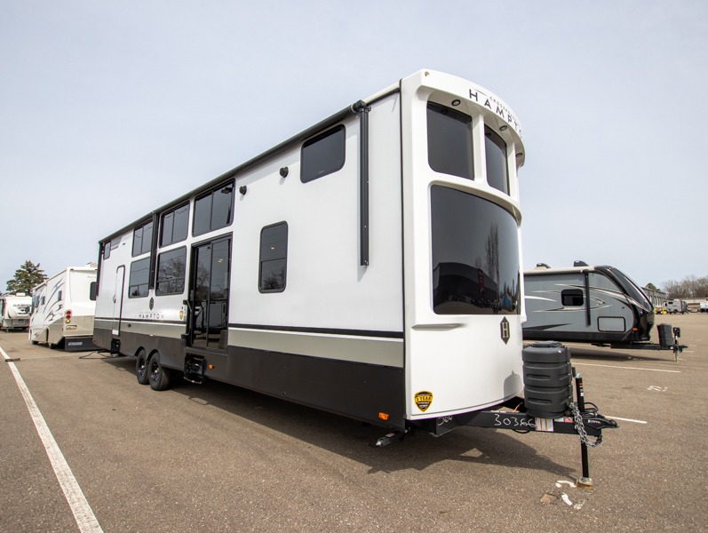 2024 CrossRoads Hampton HP390PVL, $ 64,990