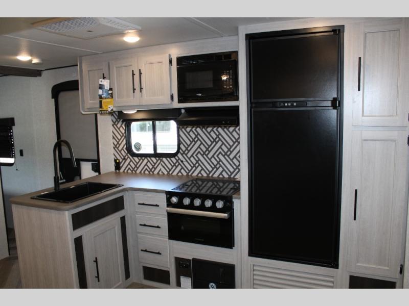 2024 CrossRoads Zinger Lite ZR260BH, $ 22,990