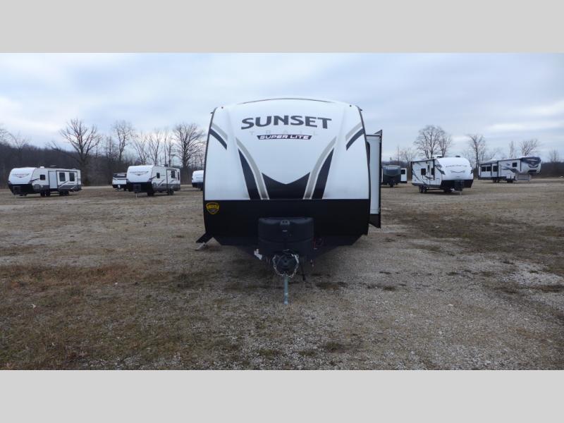 2024 CrossRoads Sunset Trail Super Lite SS253RB, $ 49,830