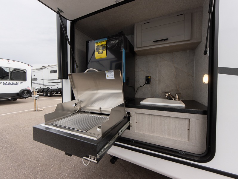 2024 CrossRoads Sunset Trail Super Lite SS253RB, $ 55,597