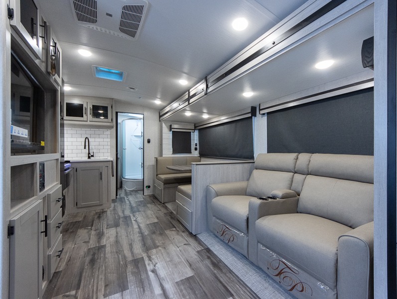 2024 CrossRoads Sunset Trail Super Lite SS253RB, $ 55,597