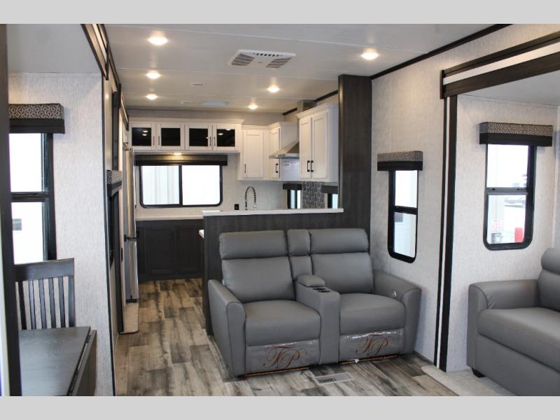 2023 CrossRoads Hampton HP380RKS, $ 95,634