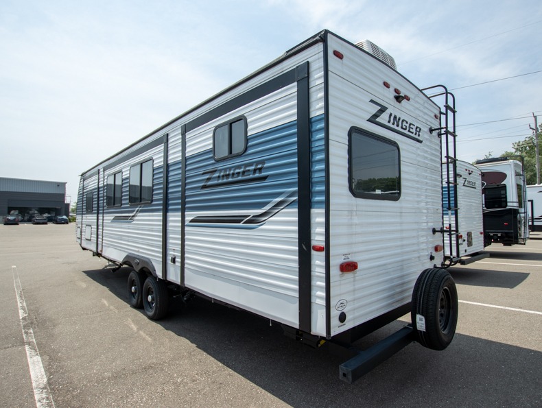 2023 CrossRoads Zinger ZR340BH, $ 37,990