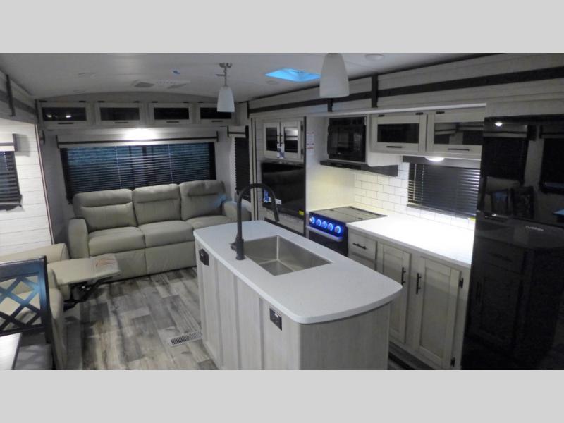 2023 CrossRoads Sunset Trail Super Lite SS330SI, $ 69,903