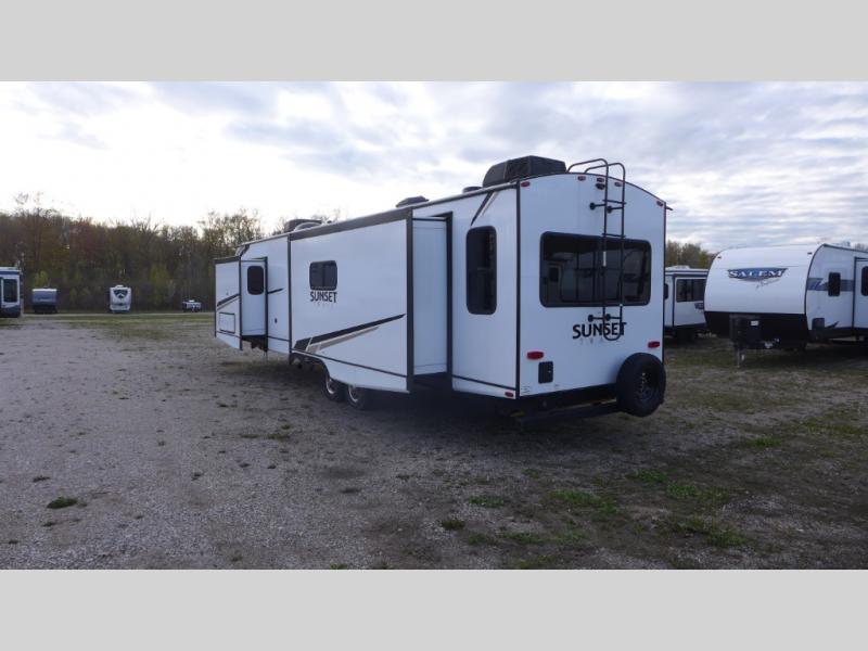 2023 CrossRoads Sunset Trail Super Lite SS330SI, $ 69,903