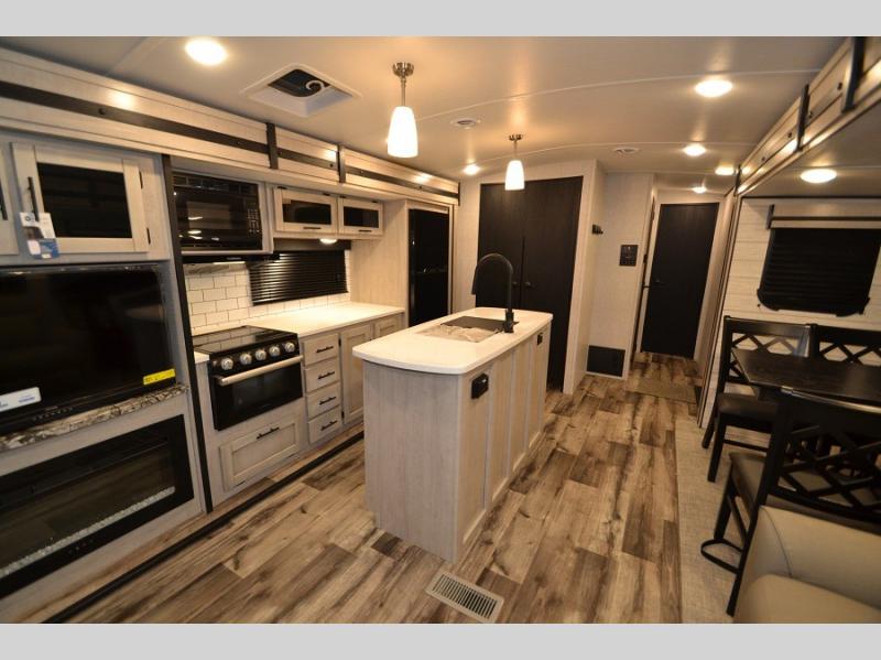 2023 CrossRoads Sunset Trail Super Lite SS330SI, $ 69,903