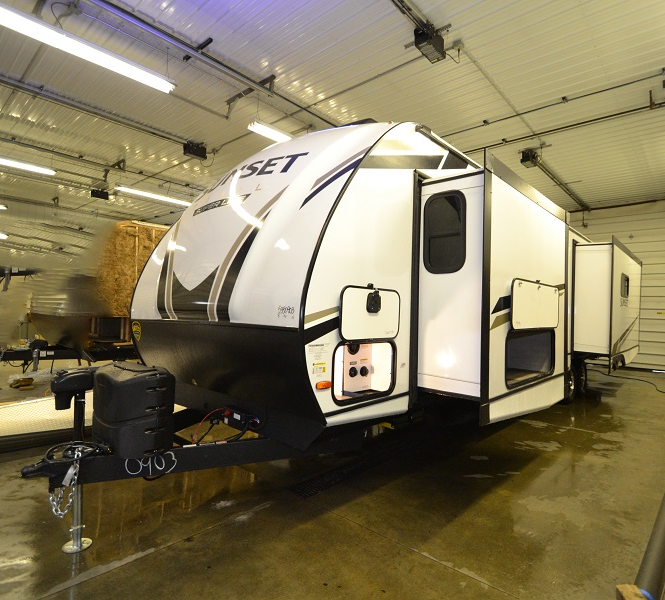 2023 CrossRoads Sunset Trail Super Lite SS330SI, $ 69,903