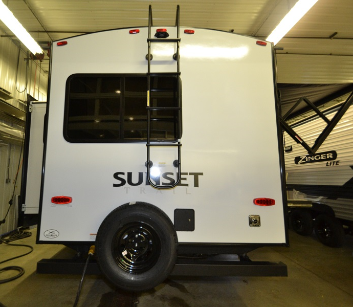 2023 CrossRoads Sunset Trail Super Lite SS285CK, $ 65,770