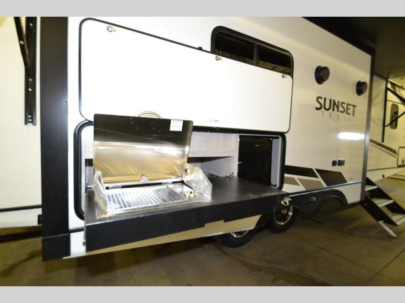 2023 CrossRoads Sunset Trail Super Lite SS285CK, $ 65,770