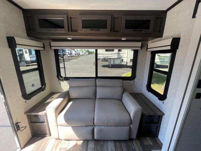 2022 CrossRoads Cruiser Aire CR24RL, $ 39,990