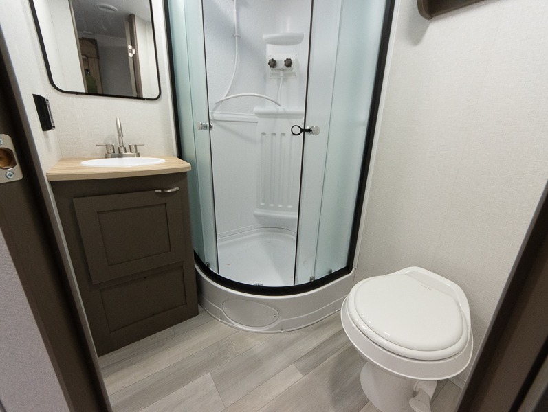 2025 Cruiser RV Avenir A-24RB, $ 24,995