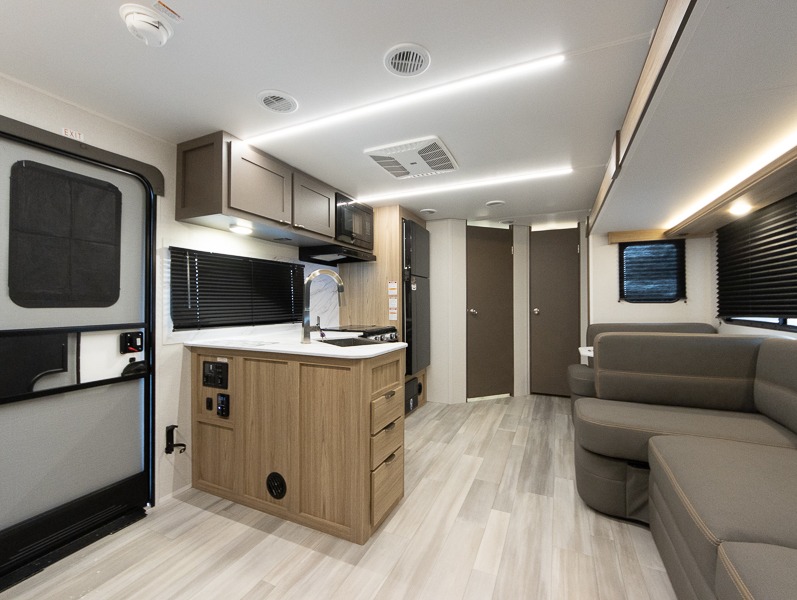 2025 Cruiser RV Avenir A-24RB, $ 24,995