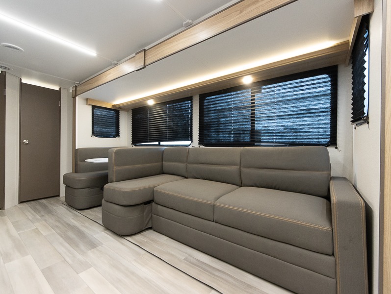 2025 Cruiser RV Avenir A-24RB, $ 24,995