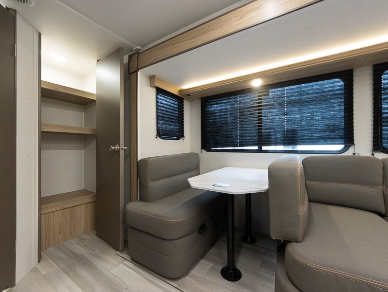 2025 Cruiser RV Avenir A-24RB, $ 24,995