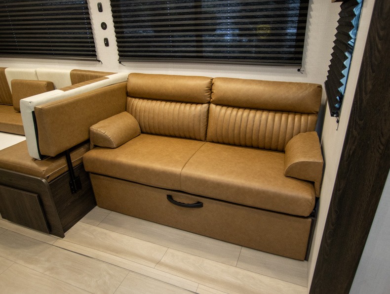 2026 CrossRoads Zinger ZR328SB, $ 32,999